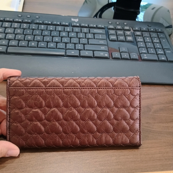 Elegant Brown Vegan Leather Women's Wallet - Picture 2 of 6